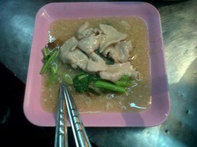 ราดหน้าหมูหมัก