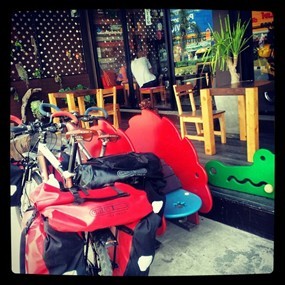 I Cake Café