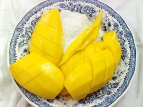ข้าวเหนียวมะม่วงแแม่หยุง