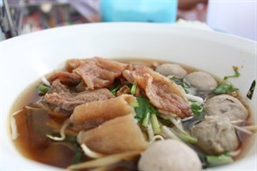 ก๋วยเตี๋ยวห้วยแก้ว