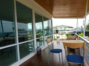 คำหวาน คาเฟ่