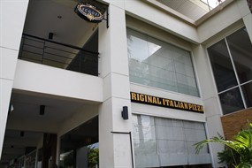 Scoozi Pizzeria (สกูซี่ พิซเซอเรีย)