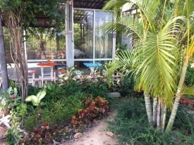 นั่งเล่น บ้านไอศกรีม