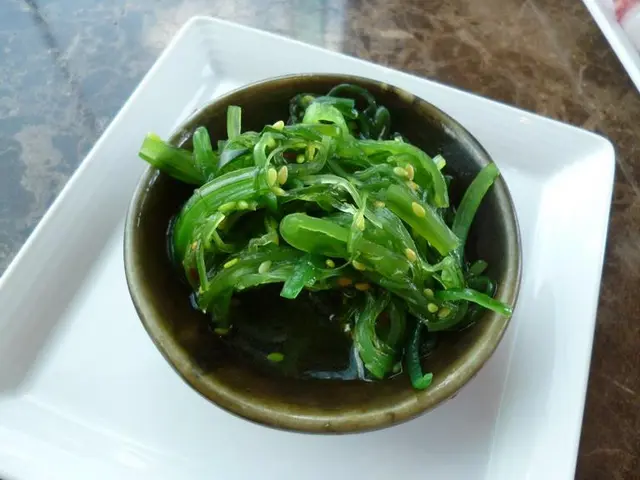 ยำสาหร่าย