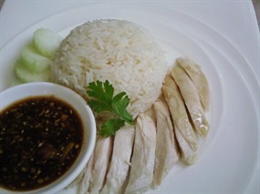 เจี๊ยบข้าวมันไก่แม่โจ้