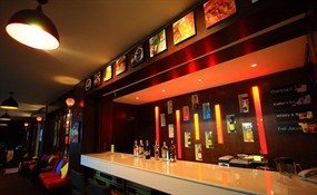 The Palm Restaurant & Bar