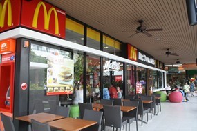 McDonald's (แมคโดนัลด์)