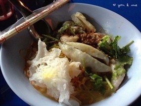 บะหมี่ทะเล ต้มยำ