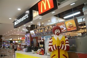 McDonald's (แมคโดนัลด์)