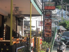 Taverne Restaurant & Bar 