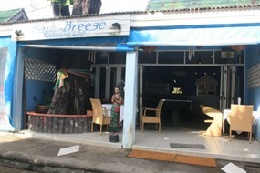 Sea Breeze Restaurant & Bar 