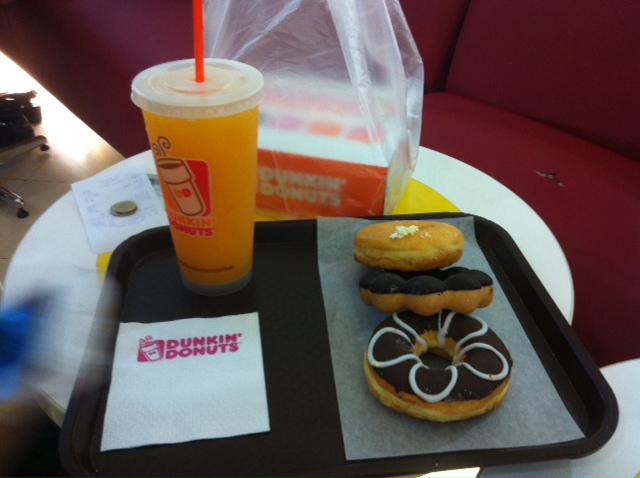 รีวิวร้าน Dunkin Donuts ดันกิ้นโดนัท ขนมหวาน ไอศครีมใน เดอะมอลล์