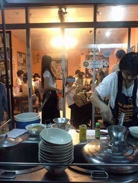 ขาแรง ข้าวต้มวุ้นเส้น