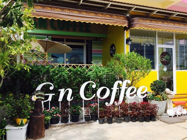 หน้าร้านตกแต่งใหม่ ยืมภาพมาจาก FB ร้านจ้า