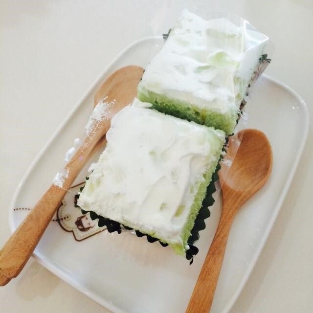 เป็นเค้กธรรมดา แต่เนื้อนุ่ม หอม และรสชาติดี