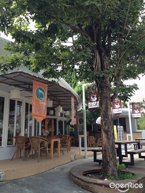 ลานหญ้า ซีฟู้ด