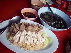 Chicken Rice Sa Pham Lek