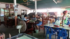 ก๋วยเตี๋ยวเนื้อบุญล้วน