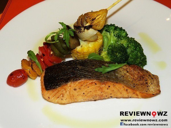 ชิ้นมาตรฐานหนาดูดี ปรุงมาสุกเต็มที่ปรุงรสอ่อน มาตรฐาน