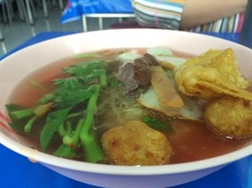 ข้าวแกงอาคารมโนรมย์