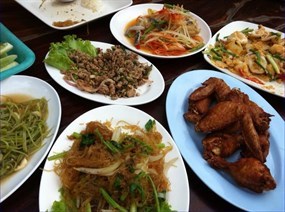 ส้มตำแม่ประไพ