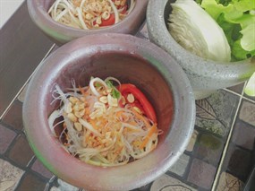 ส้มตำยกครก
