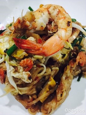 ผัดไทยกุ้งสด