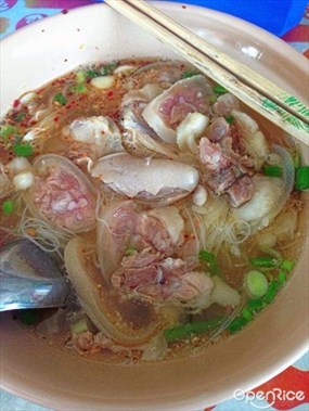 ก๋วยเตี๋ยวหางหมู สูตรโกศักดิ์