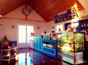Danus' Cafe