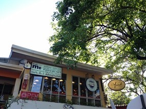Cafe Me