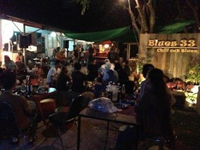 Blues 33