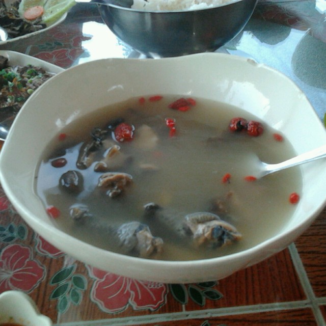 ไก่ดำตุ๋นยาจีน