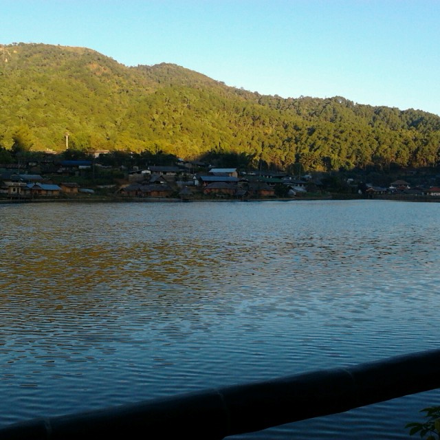 บรรยากาศริมน้ำสุดชิว