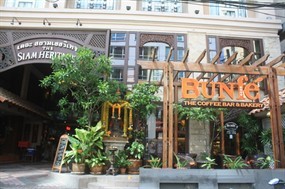 Bunfe' The Coffee Bar & Bistro