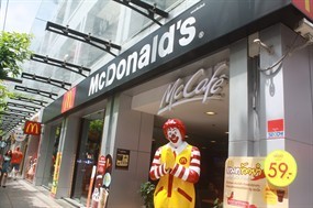 McDonald's (แมคโดนัลด์)