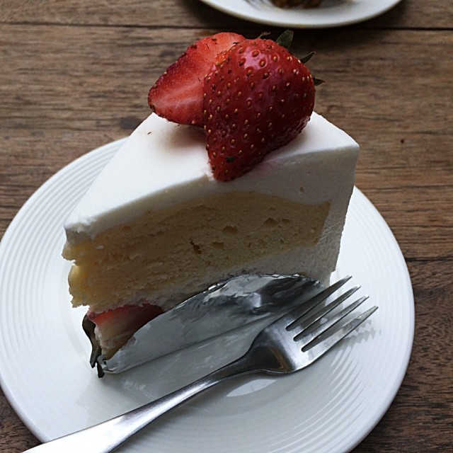 สตรอเบอรี่ช๊อทเค้กค่ะ