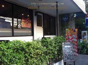 Puay's Cafe