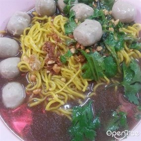 ก๋วยเตี๋ยวป้าน้อย