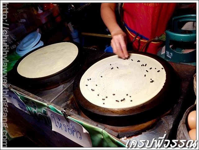 โรยทอปปิ้งให้มีช่องว่างเท่าๆกัน