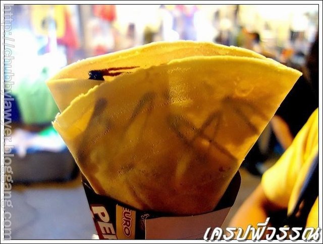 เครปบางๆ นุ่มๆ กรอบๆ ใส่ไส้กำลังพอดี