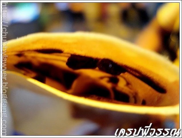 เครปบางๆ นุ่มๆ กรอบๆ ใส่ไส้กำลังพอดี