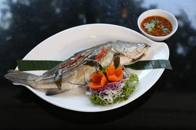 ปลากะพงขาวย่างสมุนไพร