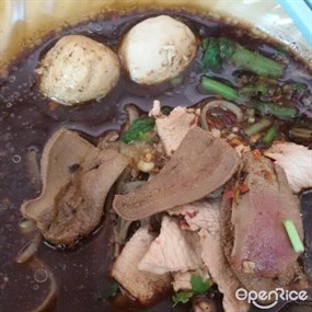 ก๋วยเตี๋ยวเรือเจ๊ศรี