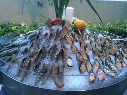 Charcoal grill seafood