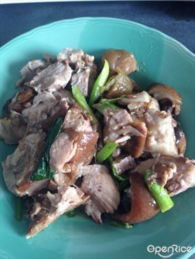 ขาหมูบางรัก