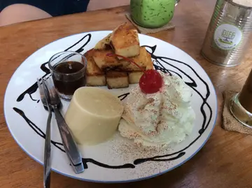 Beer Lovers' Honey Toast