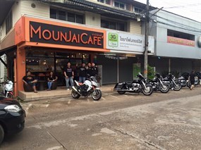 MuonJai Cafe