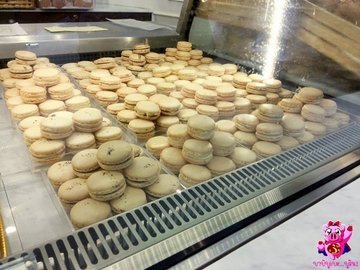 มาการอง