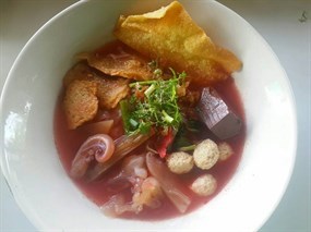 ก๋วยเตี๋ยวชมเขื่อน