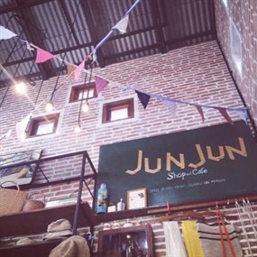 Jun Jun Shop&Cafe